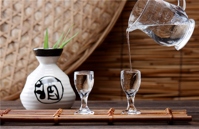 高端白酒品牌營(yíng)銷策劃經(jīng)營(yíng)三大關(guān)鍵舉措